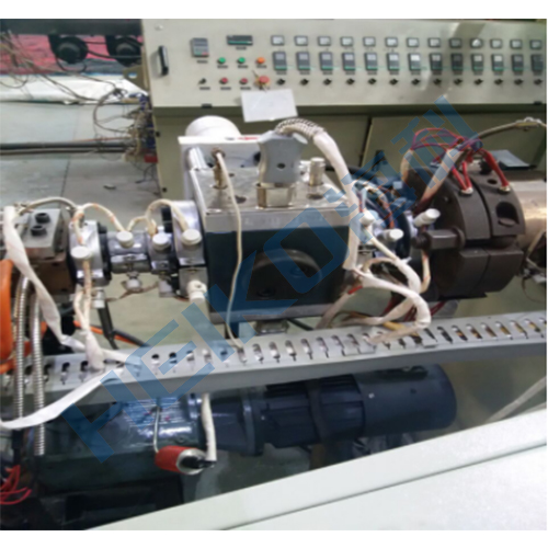 熔體泵PC異型材生產(chǎn)線 熔體泵PC異型材生產(chǎn)線